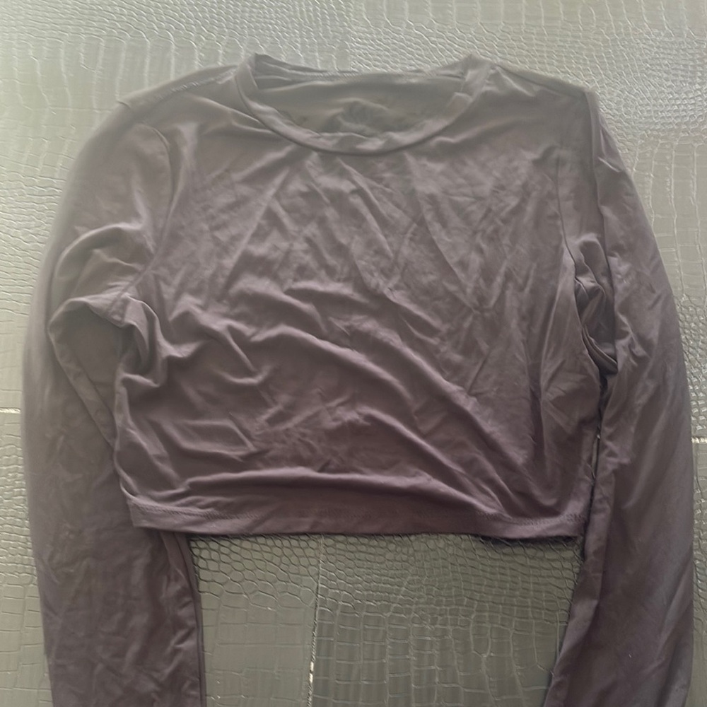 Black Long Sleeve Crop Top